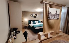 Trend Residence